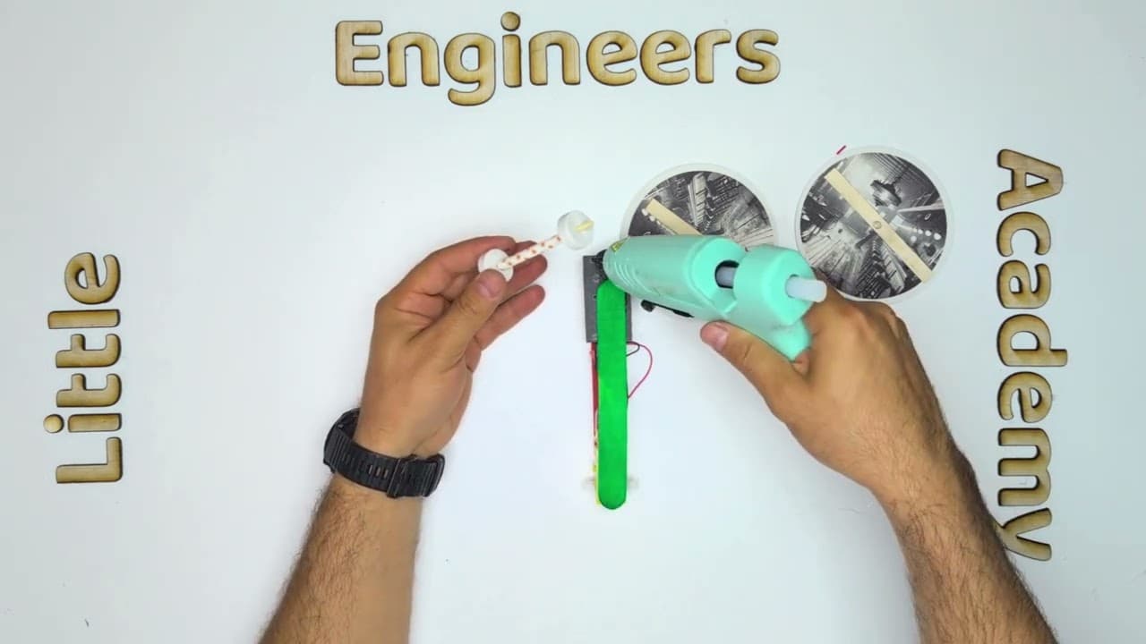 Maak je eigen tractor van gerecycled materiaal